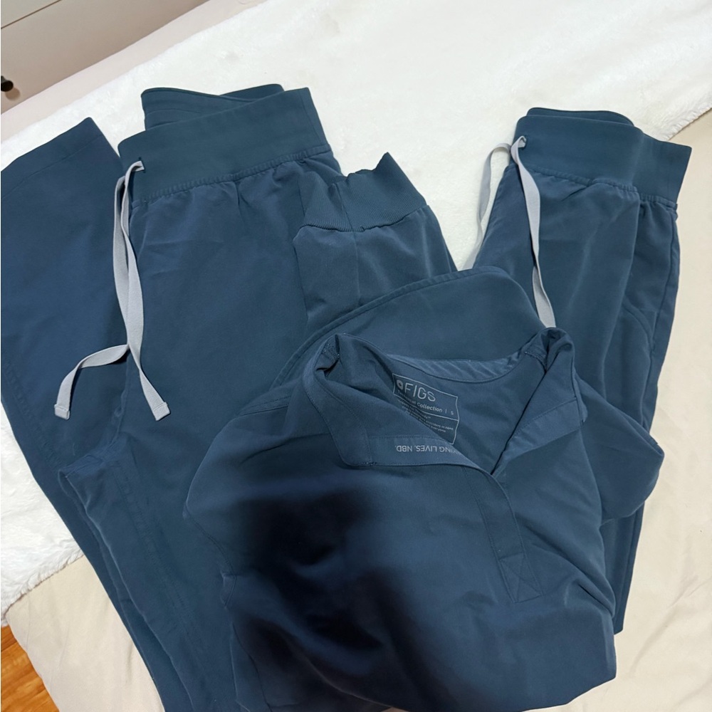 Figs Navy Women's Joggers